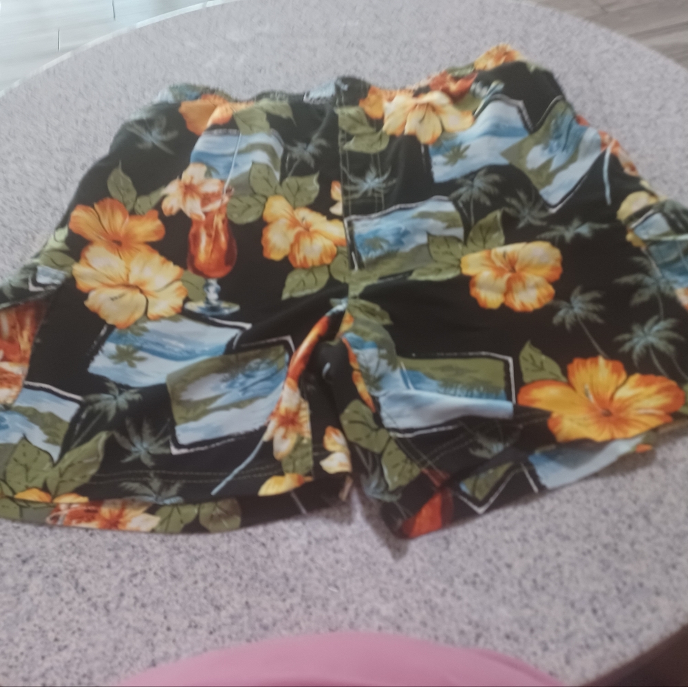 Men's Sand In The Sun Swim Trunks Size Large 36/38 Black Hawaiian Print